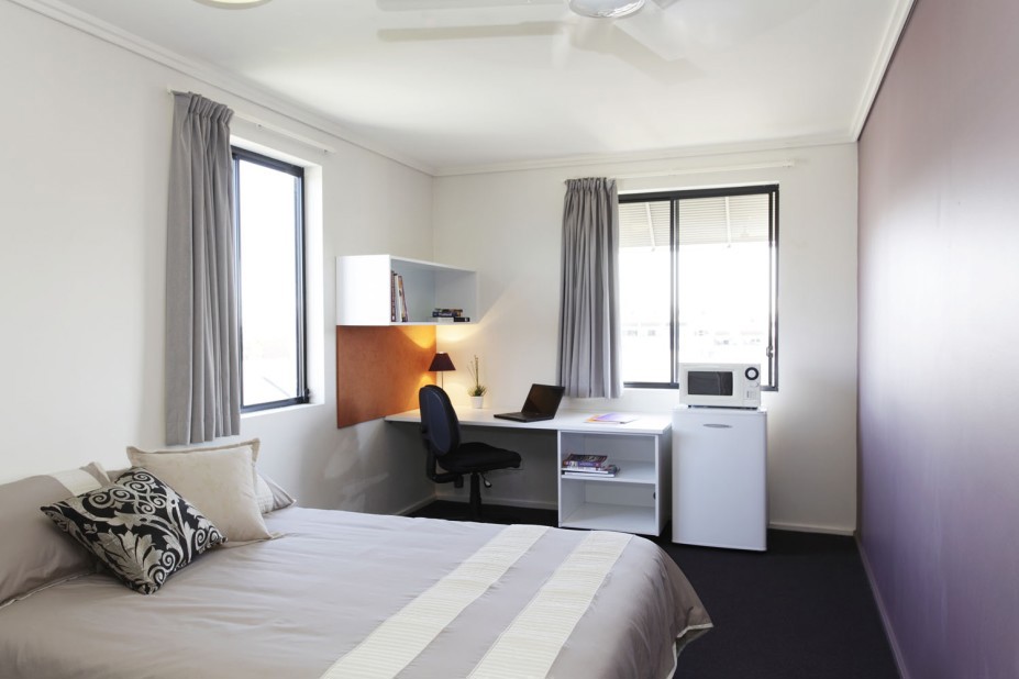 Rent over $100 a week for small apartment in Newtown through uni accomodation