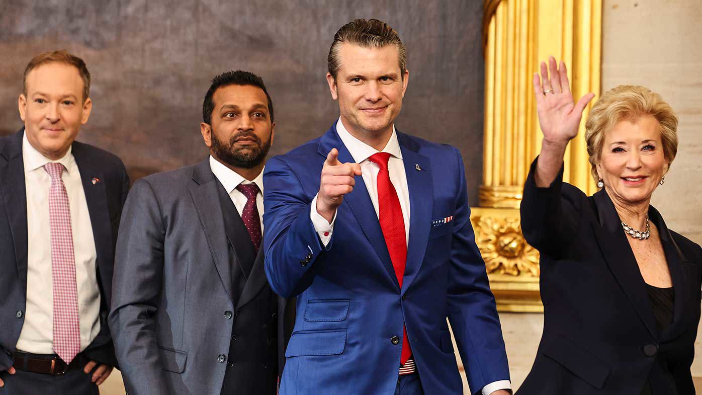 Pete Hegseth con otros nominados de Trump.