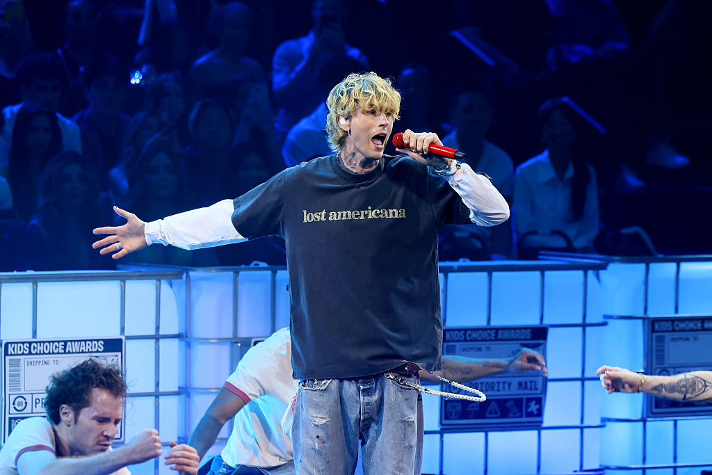  mgk performs onstage during the Nickelodeon Kids' Choice Awards 2025 at Barker Hangar on June 21, 2025 in Santa Monica, California. (Photo by Rodin Eckenroth/Getty Images for Nickelodeon)