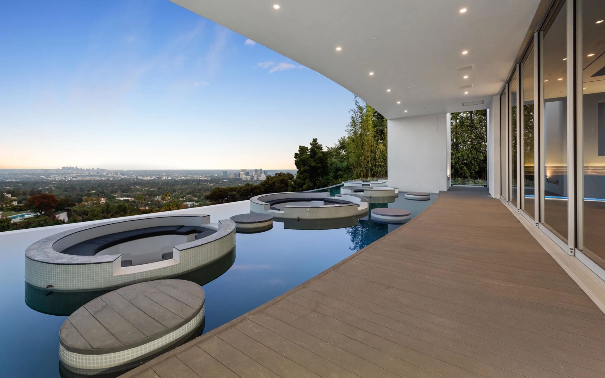 America's largest and most expensive home The One set for March 3 auction with a US$295 million list price