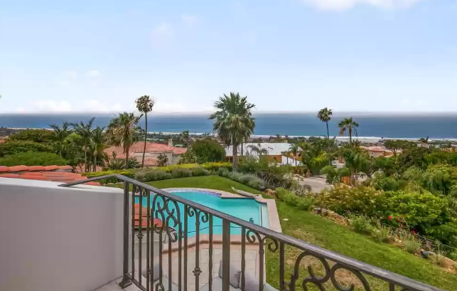 Miley Cyrus adds to her impressive real estate portfolio with a $12 million Malibu mansion.