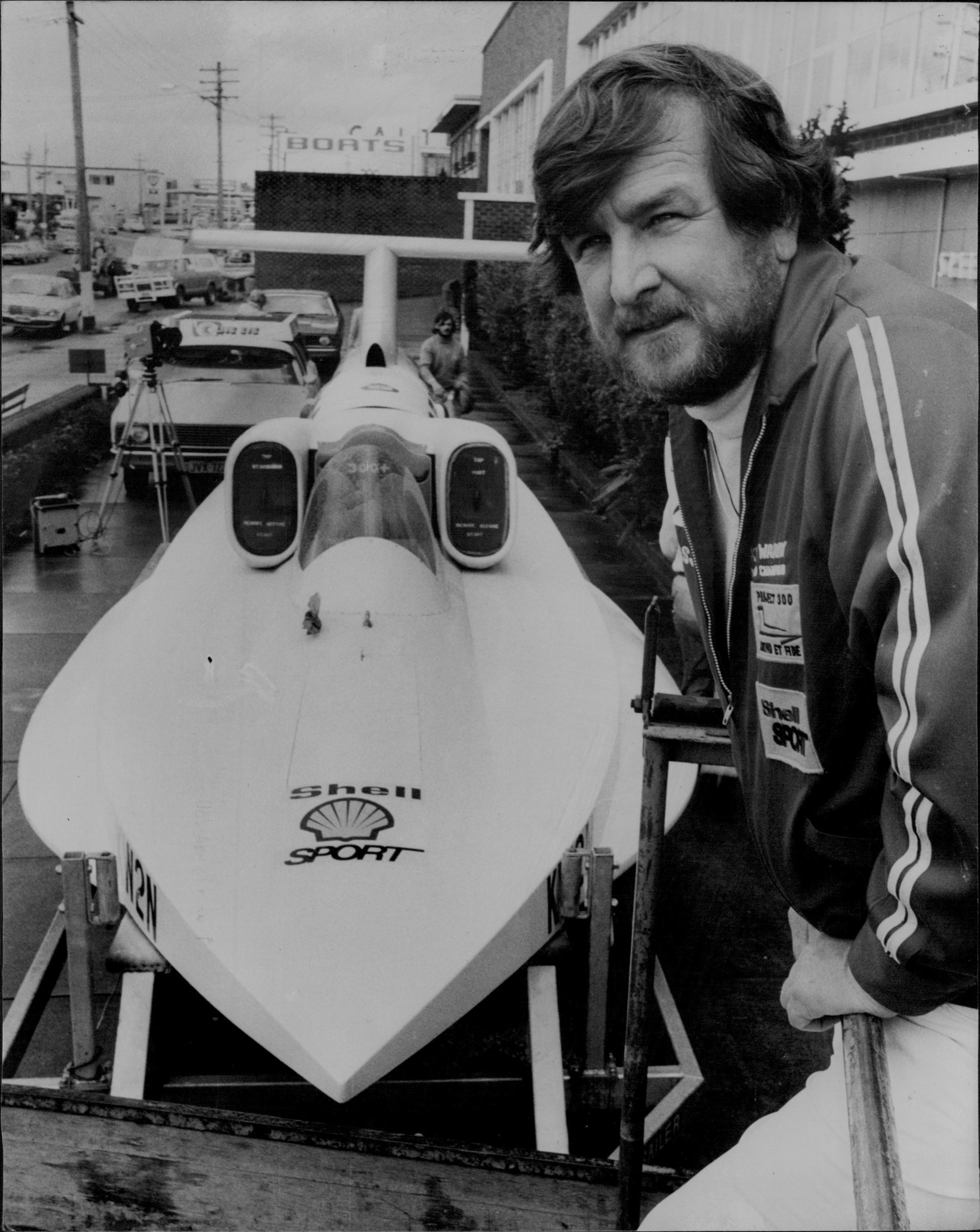 'Fastest man on water' dies aged 83 News Pro Zone