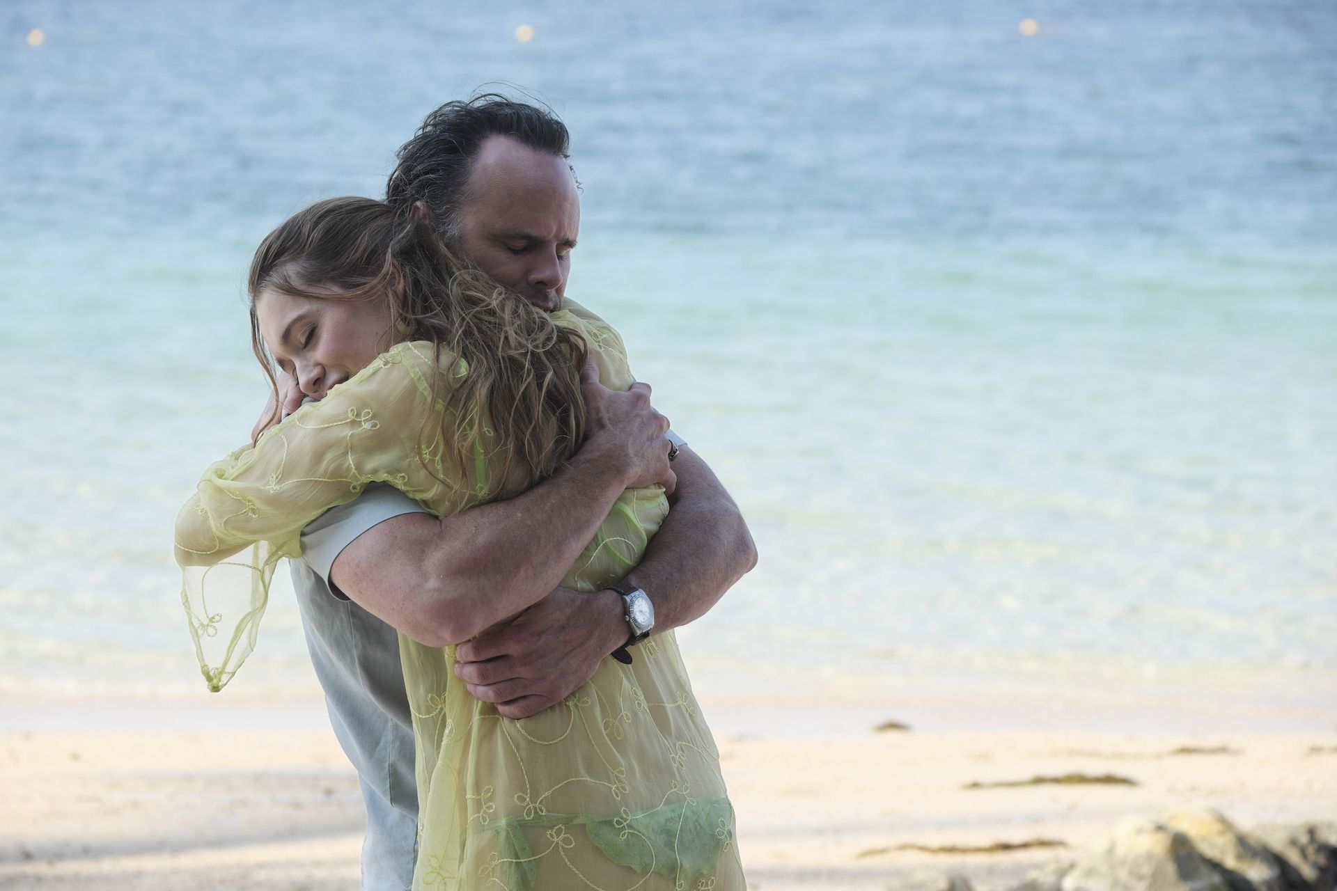 Aimee Lou Wood and Walton Goggins in The White Lotus season three finale