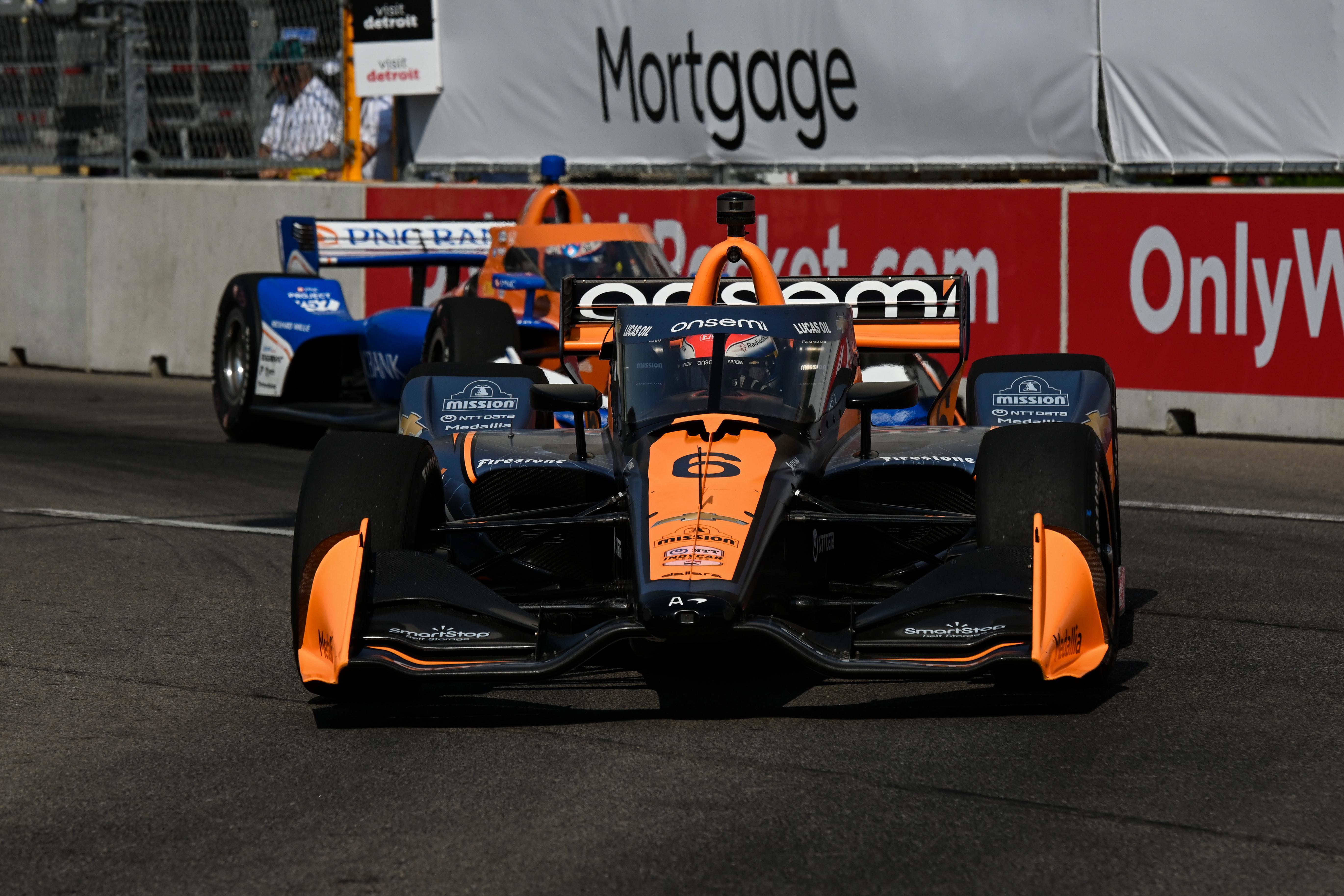 Felix Rosenqvist leads Alexander Rossi at the Detroit Grand Prix.