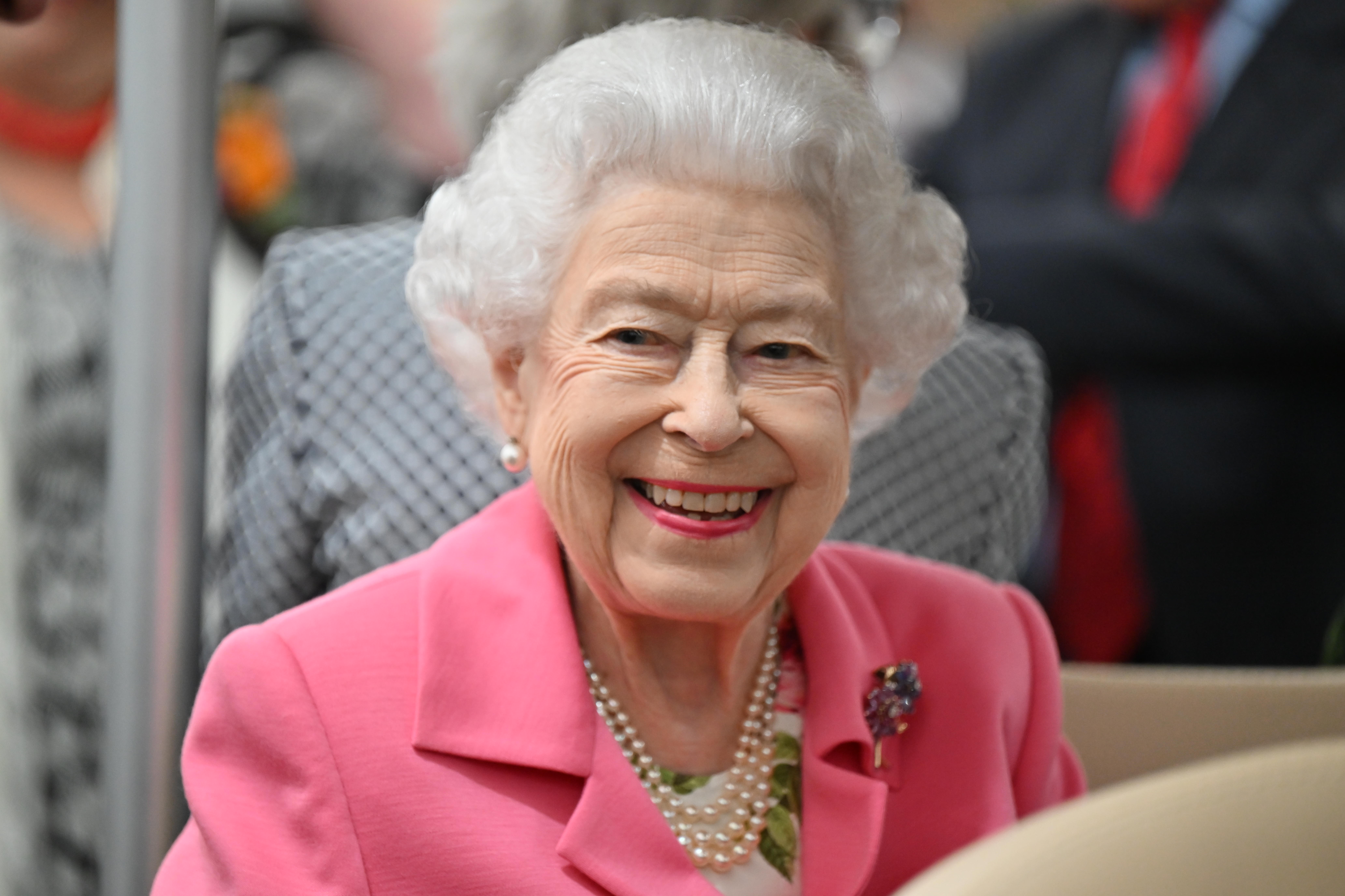 Queen Elizabeth visits The Chelsea Flower Show 2022 at the Royal Hospital Chelsea on May 23, 2022 in London, England. 