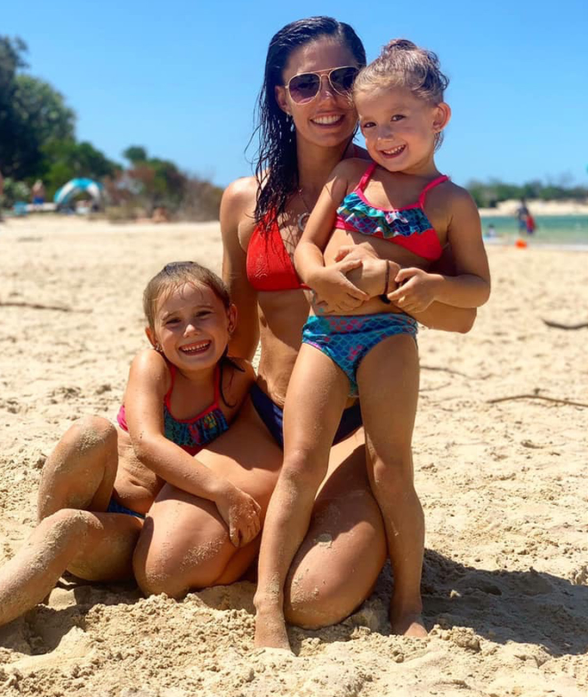 Hannah Clarke with her two daughters Laianah and Aaliyah. 