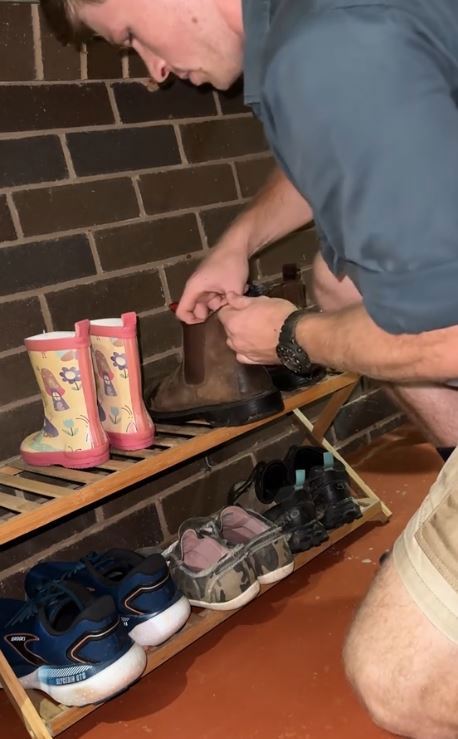 Robert Irwin discovers snake in his boot