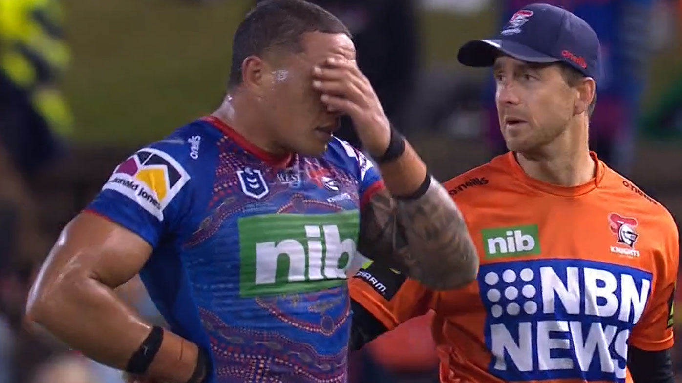 Tyson Frizell departs injured. 