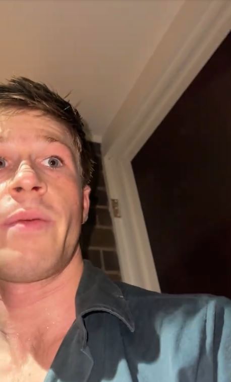 Robert Irwin discovers snake in his boot