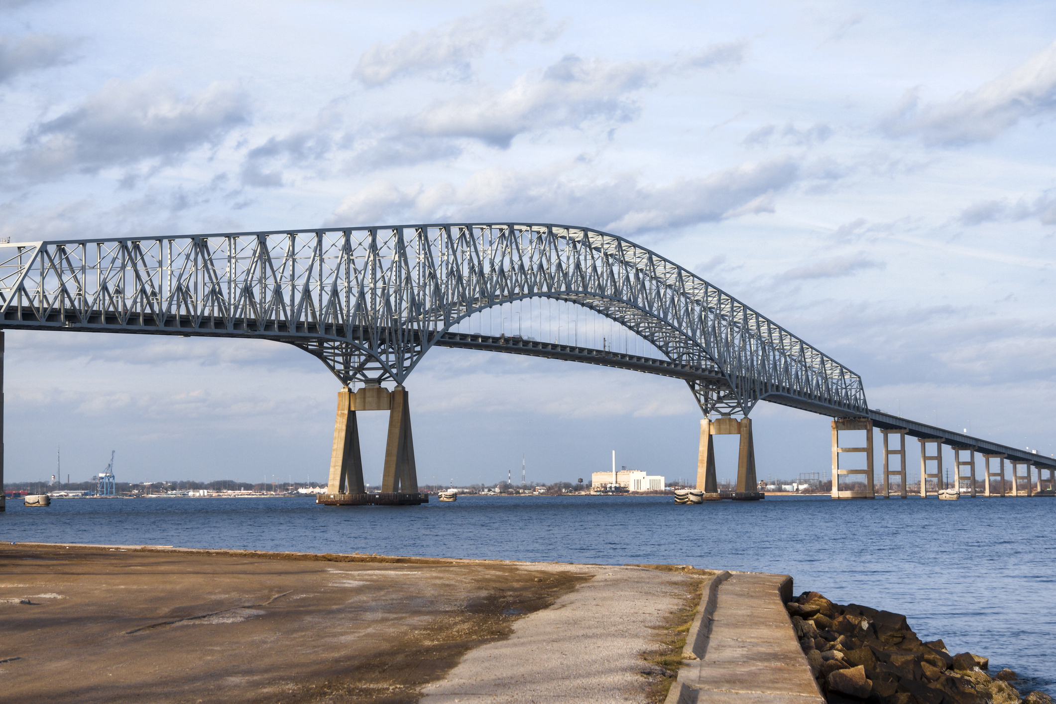 A portion of the Francis Scott Key Bridge in Baltimore in the US state of Maryland collapsed after a large boat collided with it early on Tuesday morning.