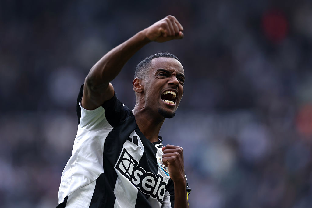 Alexander Isak of Newcastle United celebrates scoring his team's first goal.