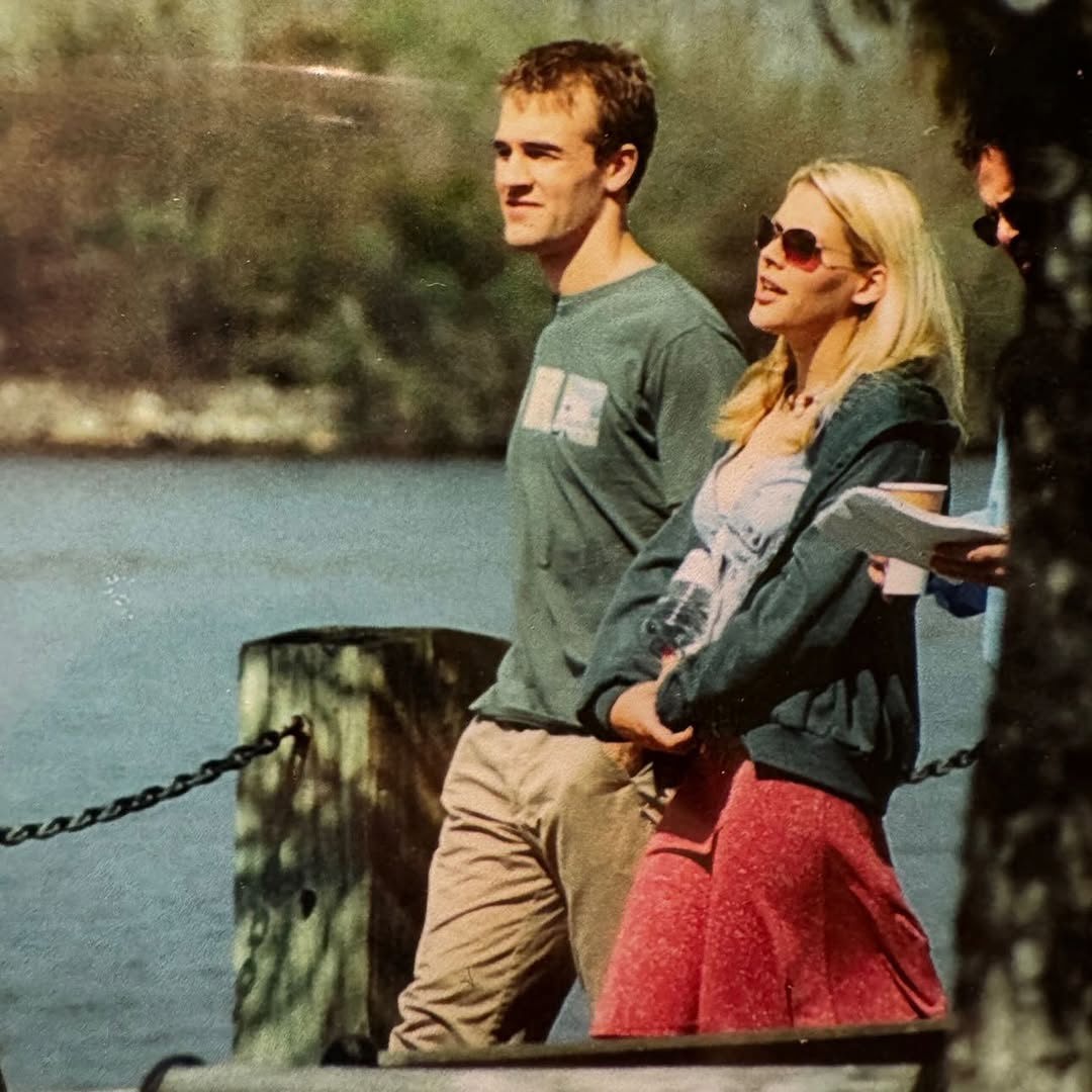 James Van Der Beek and Busy Philipps on the set of Dawson's Creek