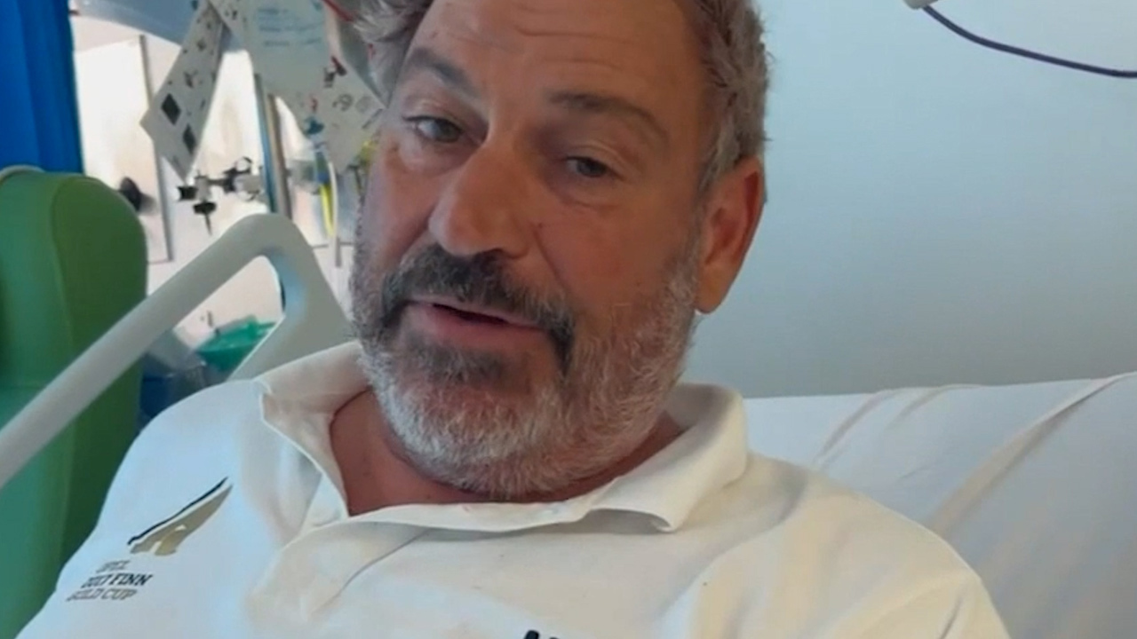 Visser, who was taken to intensive care, described the experience as "harrowing" but expressed his gratitude to the yachtsmen.