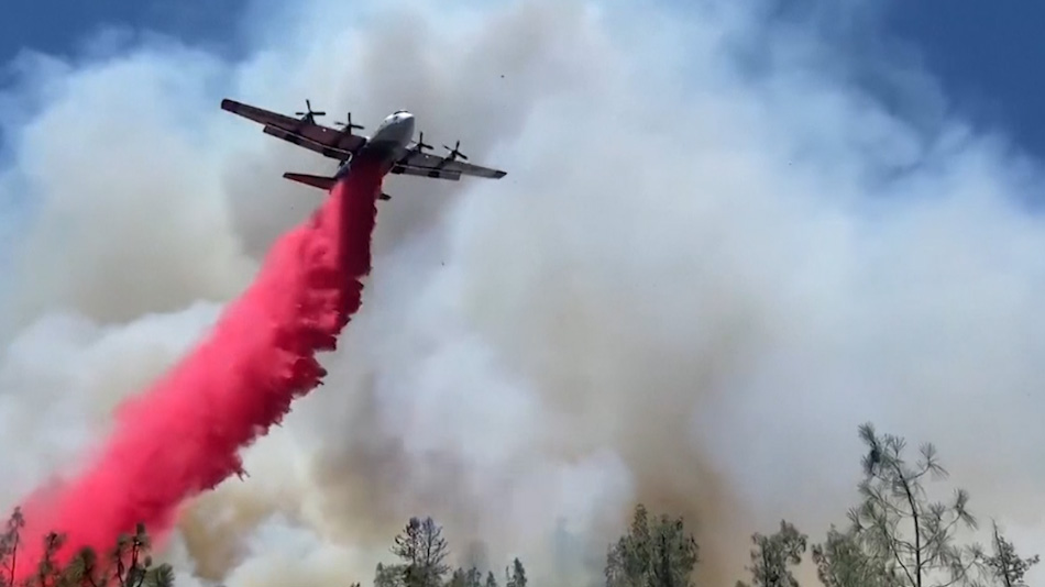 A fire has swept through the small town which was the hottest ever place in Canada.