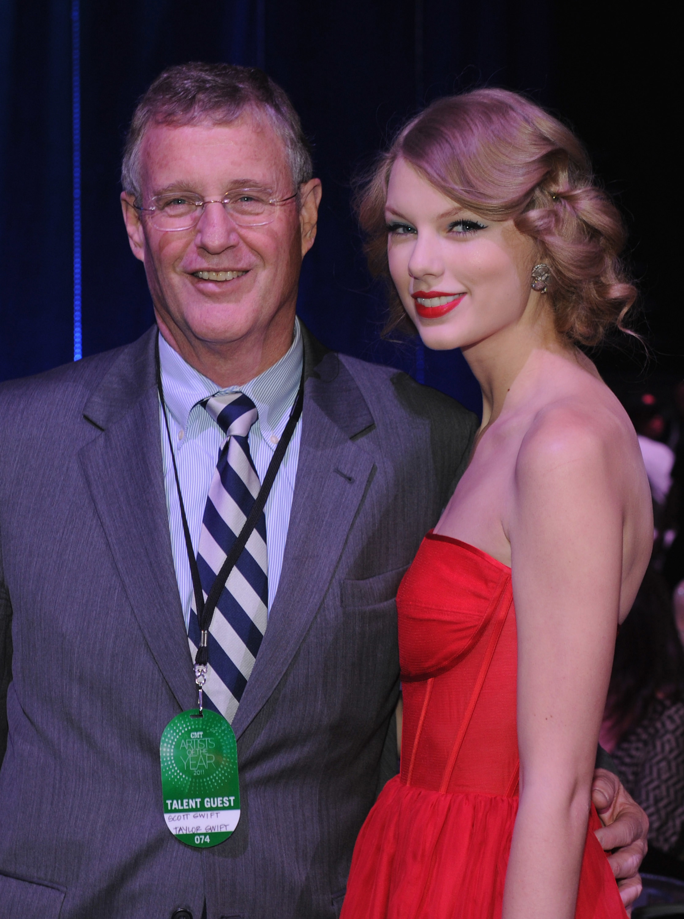 Scott Swift and Taylor Swift 