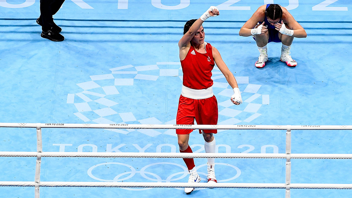 Skye Nicolson collapses after losing in women's boxing to ...