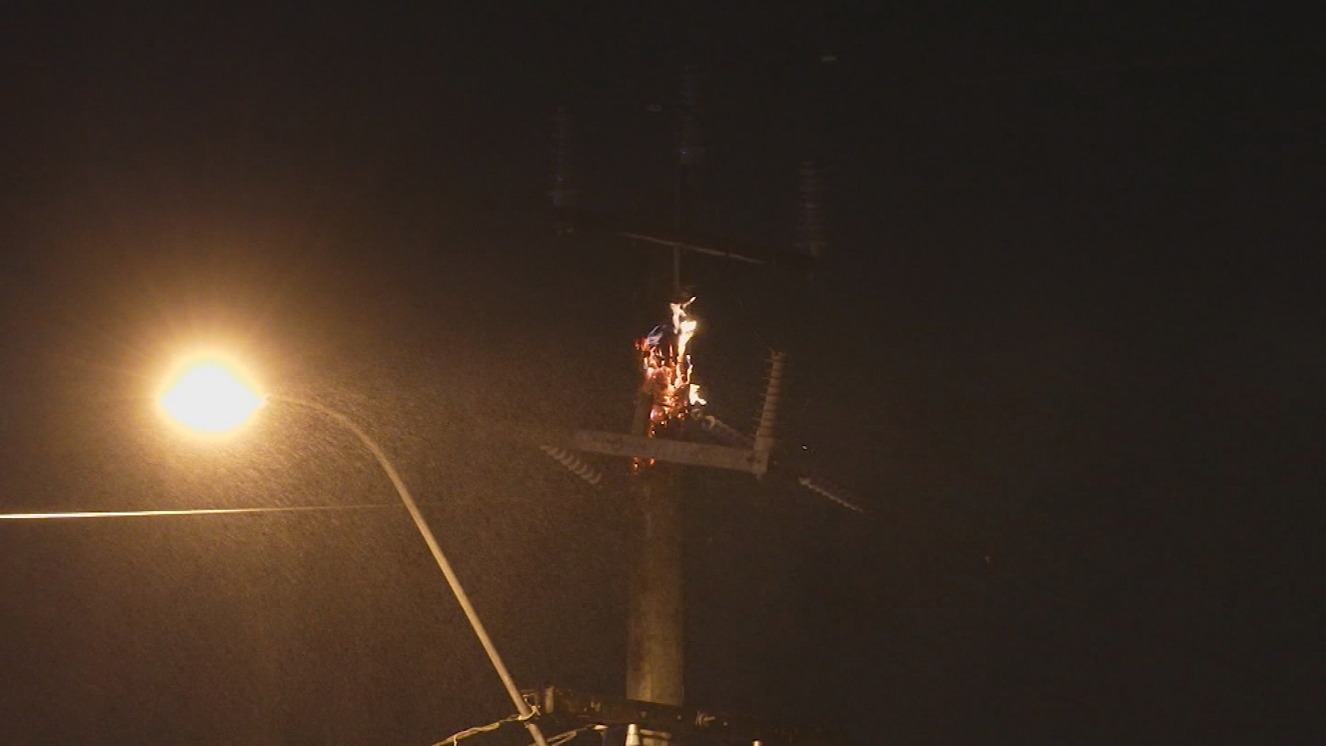 Pole-top fires trigger mass power outages in WA