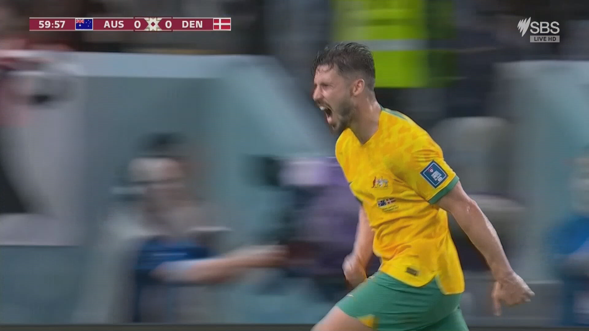 Le héros de Socceroos, Mat Leckie, explique le but étonnant contre le Danemark