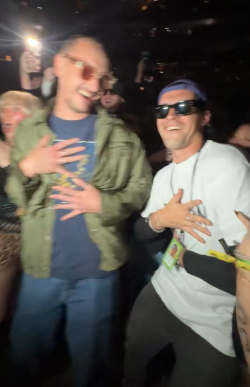 George Daniel does the Apple dance