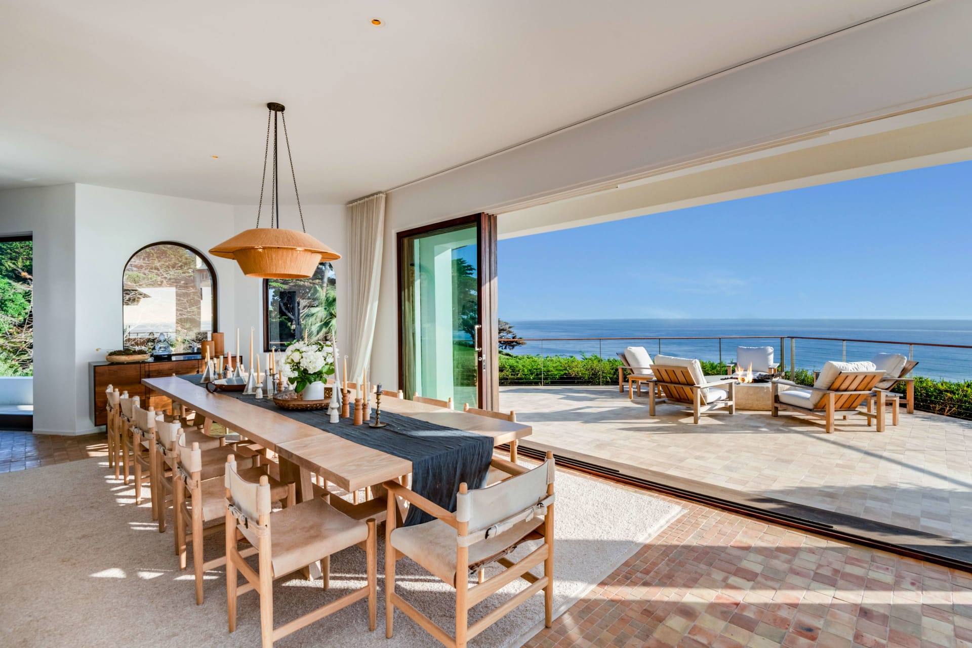 Cindy Crawford former Malibu beach house hits market for super sum US$99.5 million