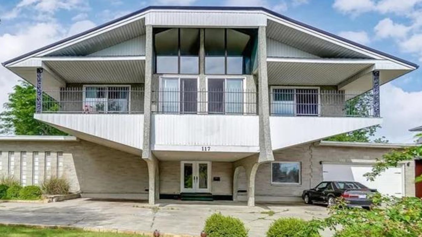 Ohio unusual jail cells home property Zillow real estate