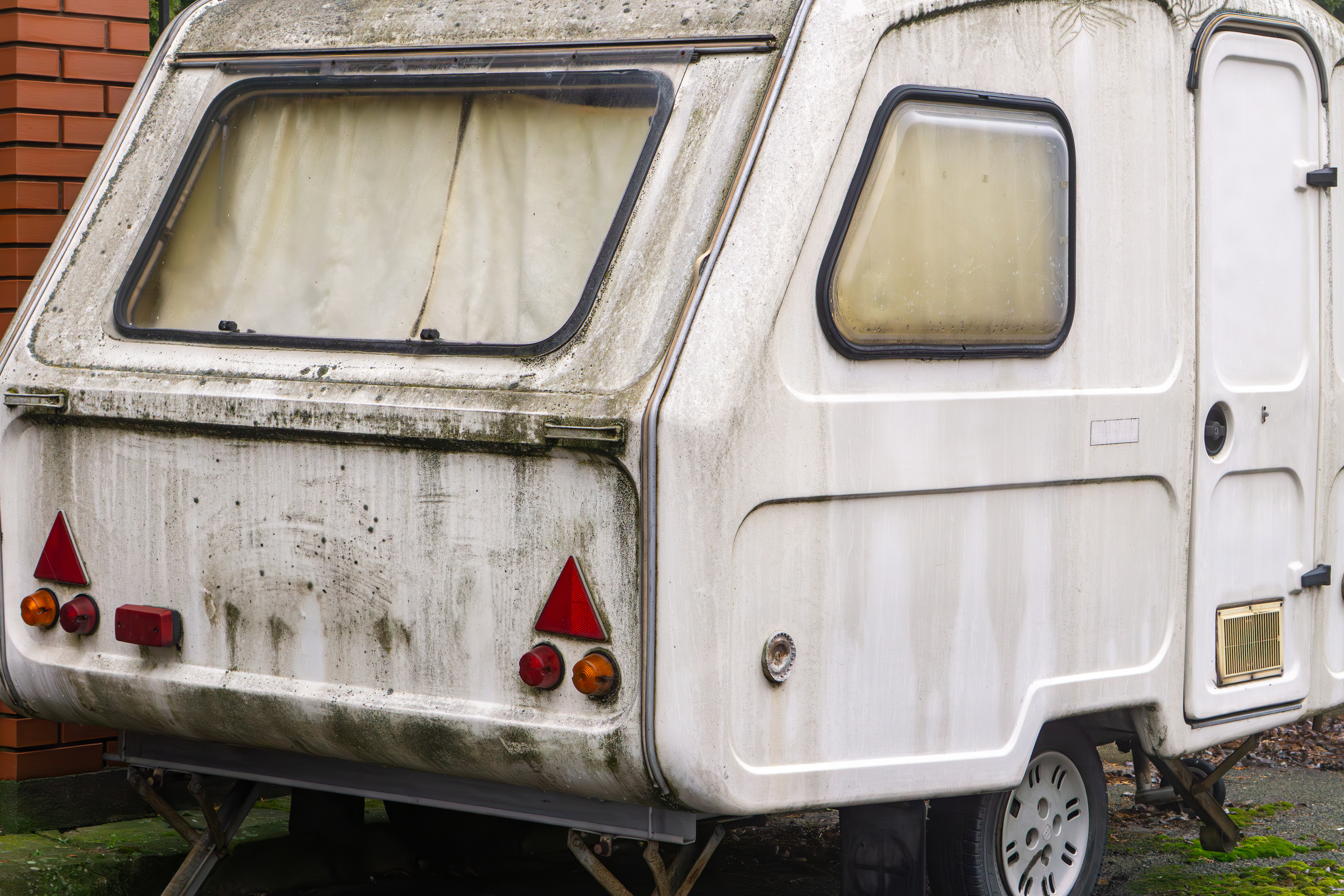 Why Your Neighbor’s Garden Caravan is a Legal Masterpiece Not a Nuisance