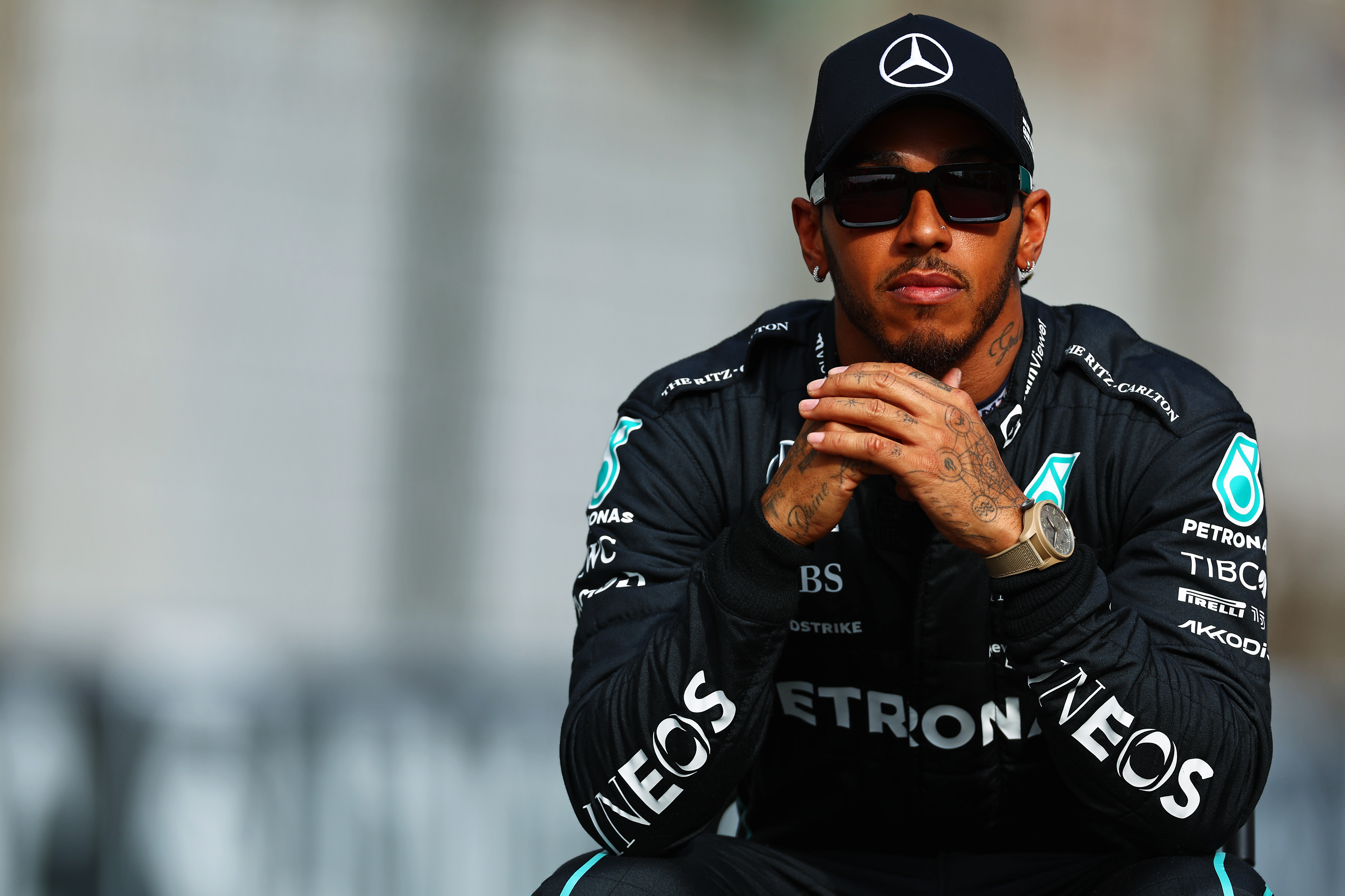 F1 star Lewis Hamilton extends Mercedes contract through 2025