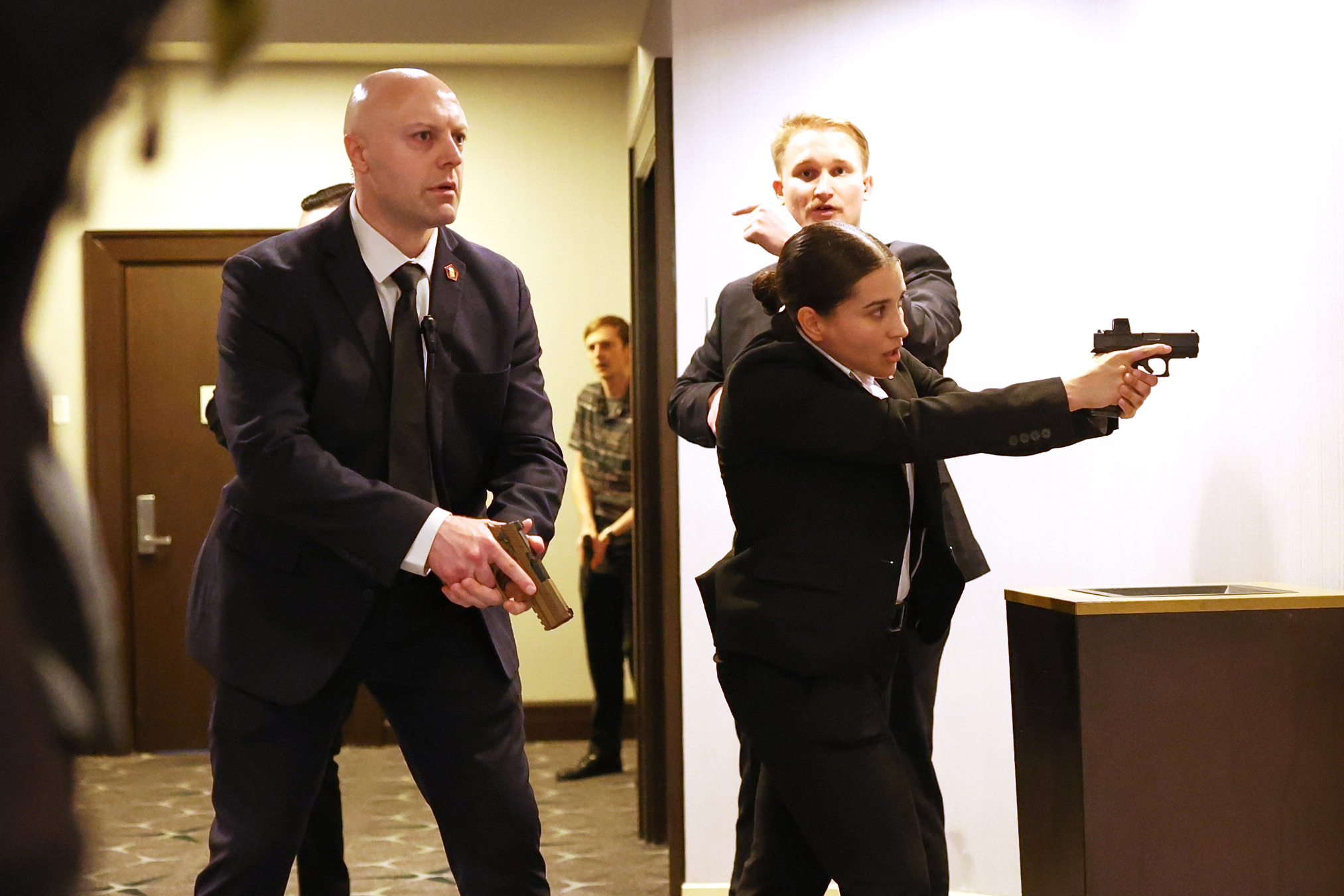 Secret service agents respond during the White House Correspondents' Dinner.