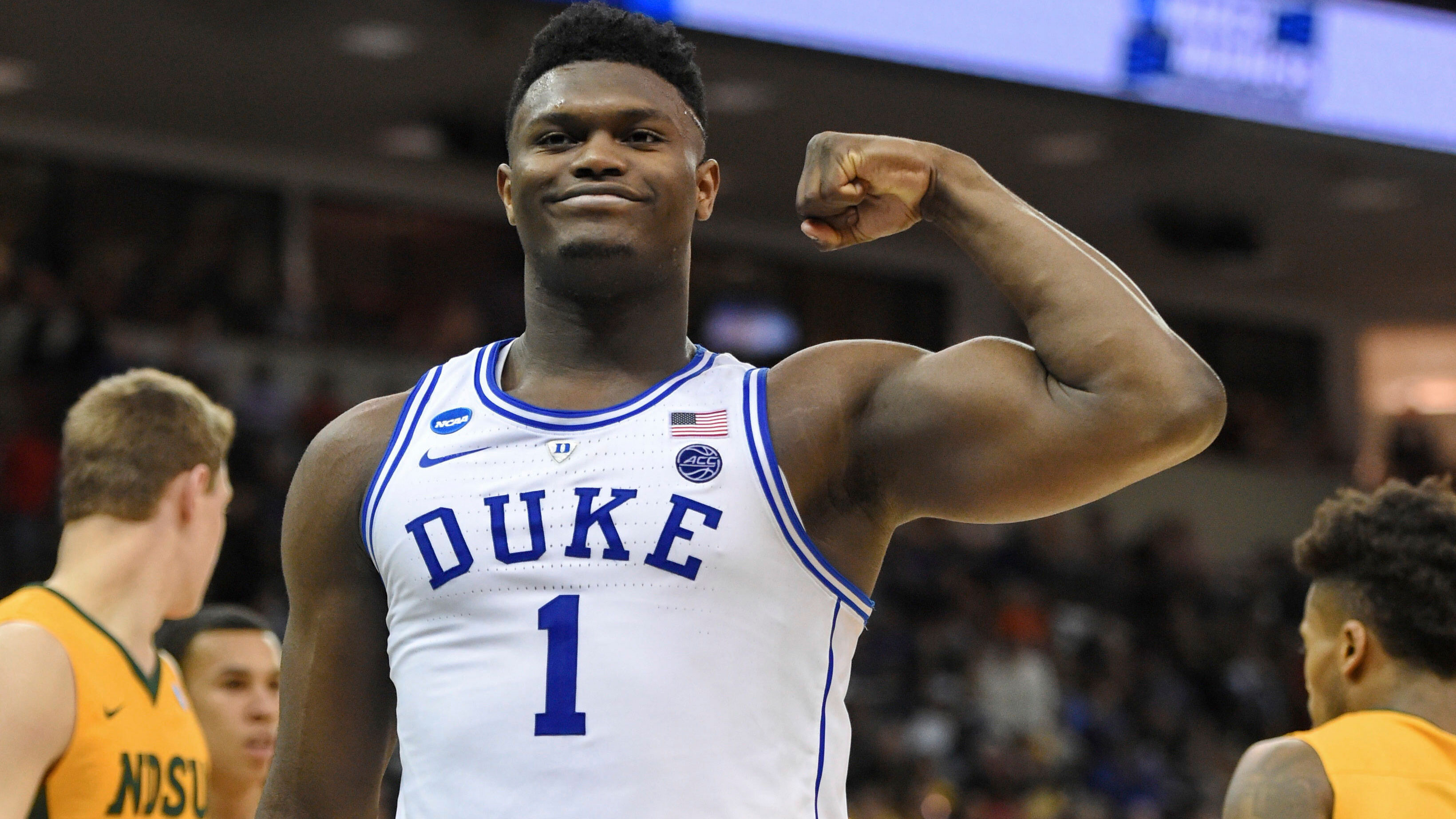 vida Montañas climáticas Penetrar NBA news: Zion Williamson signs with Nike Jordan Brand