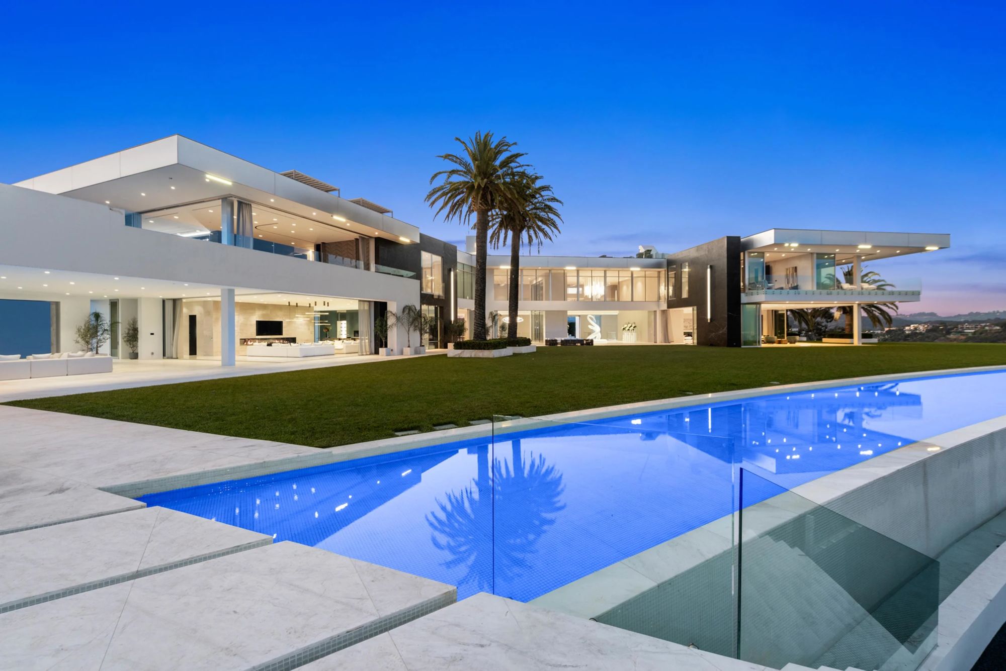 America's largest and most expensive home The One set for March 3 auction with a US$295 million list price