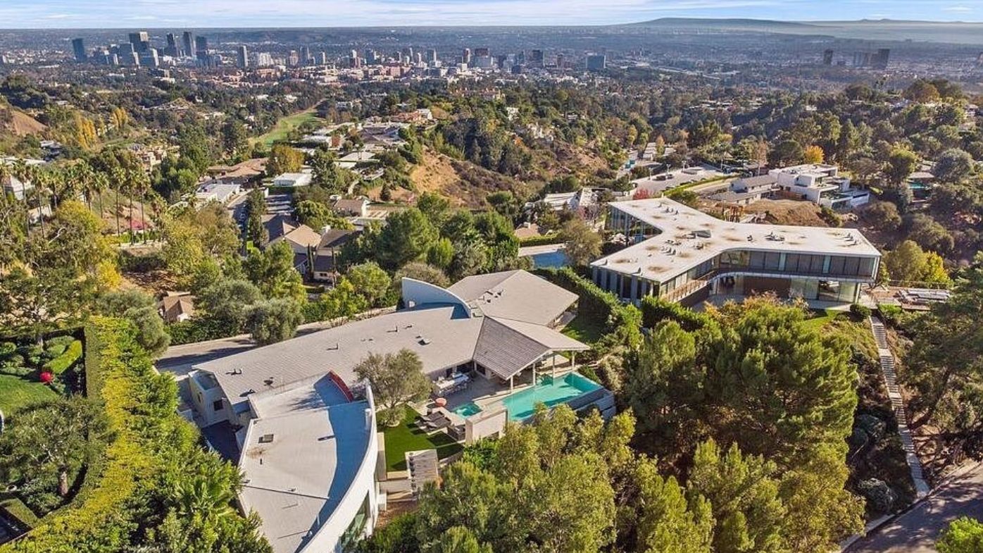 Los Angeles Bel Air real estate property America California celebrity millions 