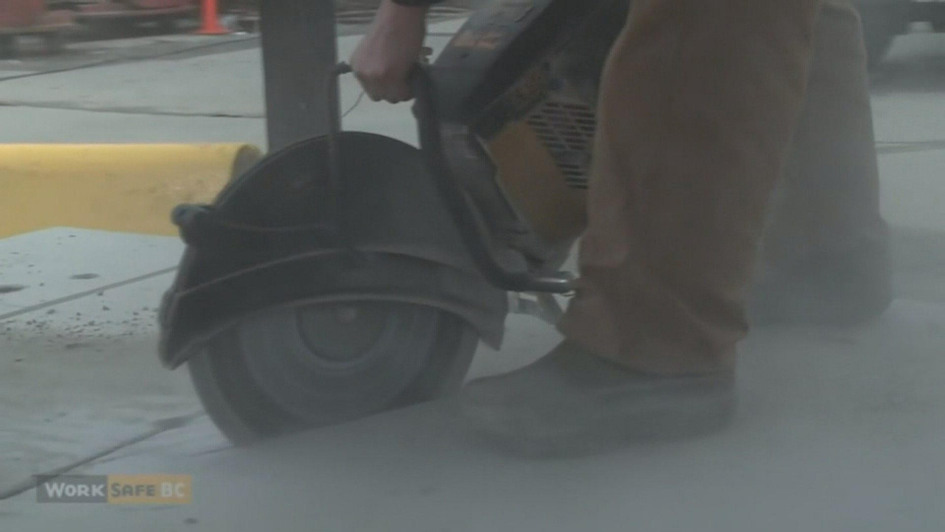 CFMEU calls for engineered stone like Caesarstone to be banned.