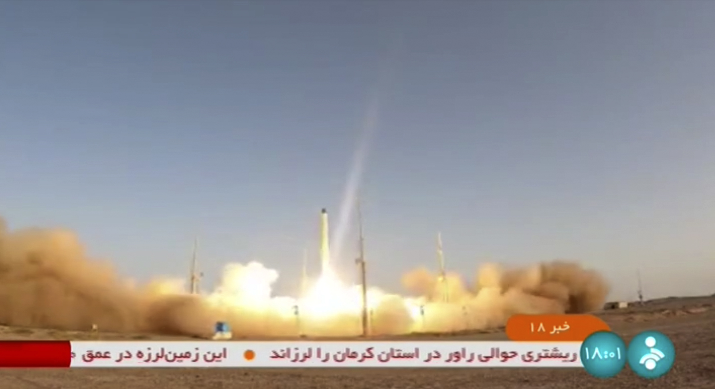 Irán lanza un cohete al espacio mientras se reanudan las conversaciones nucleares