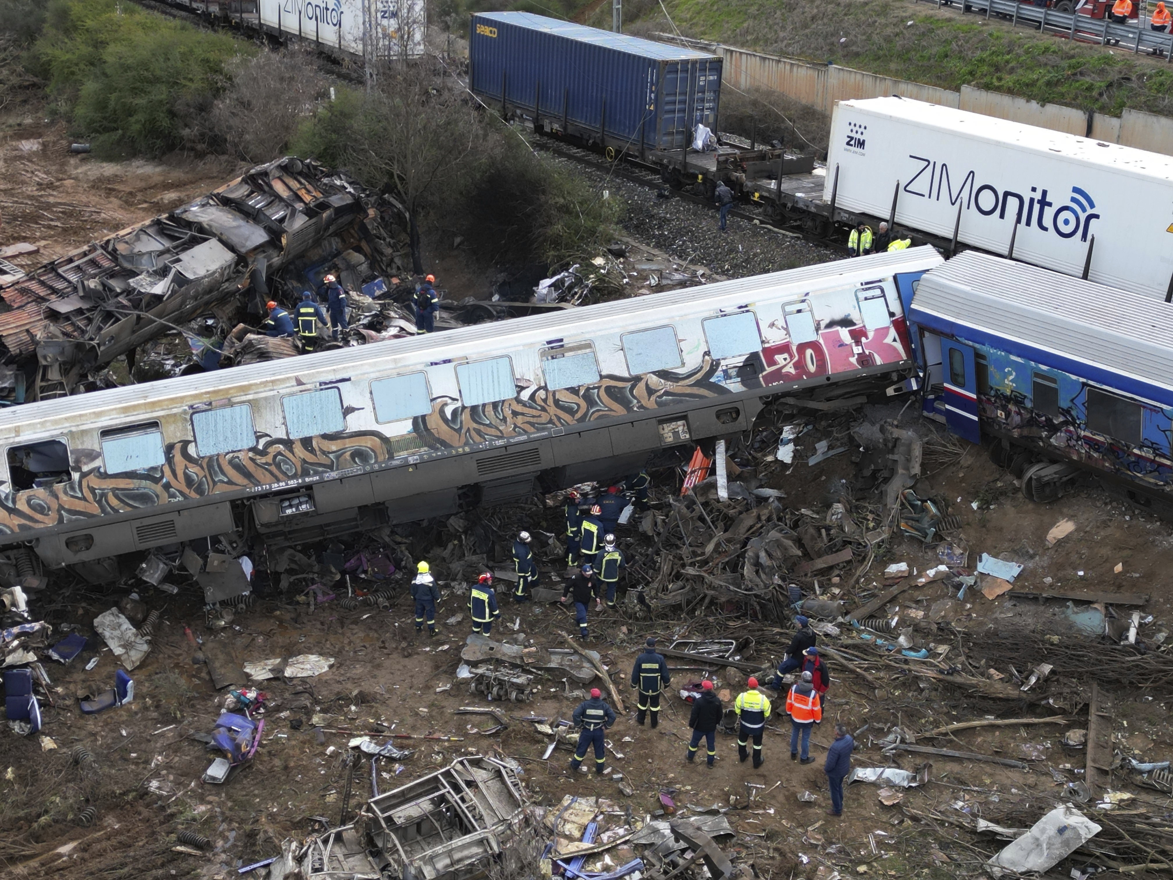 train crash greece tempe 