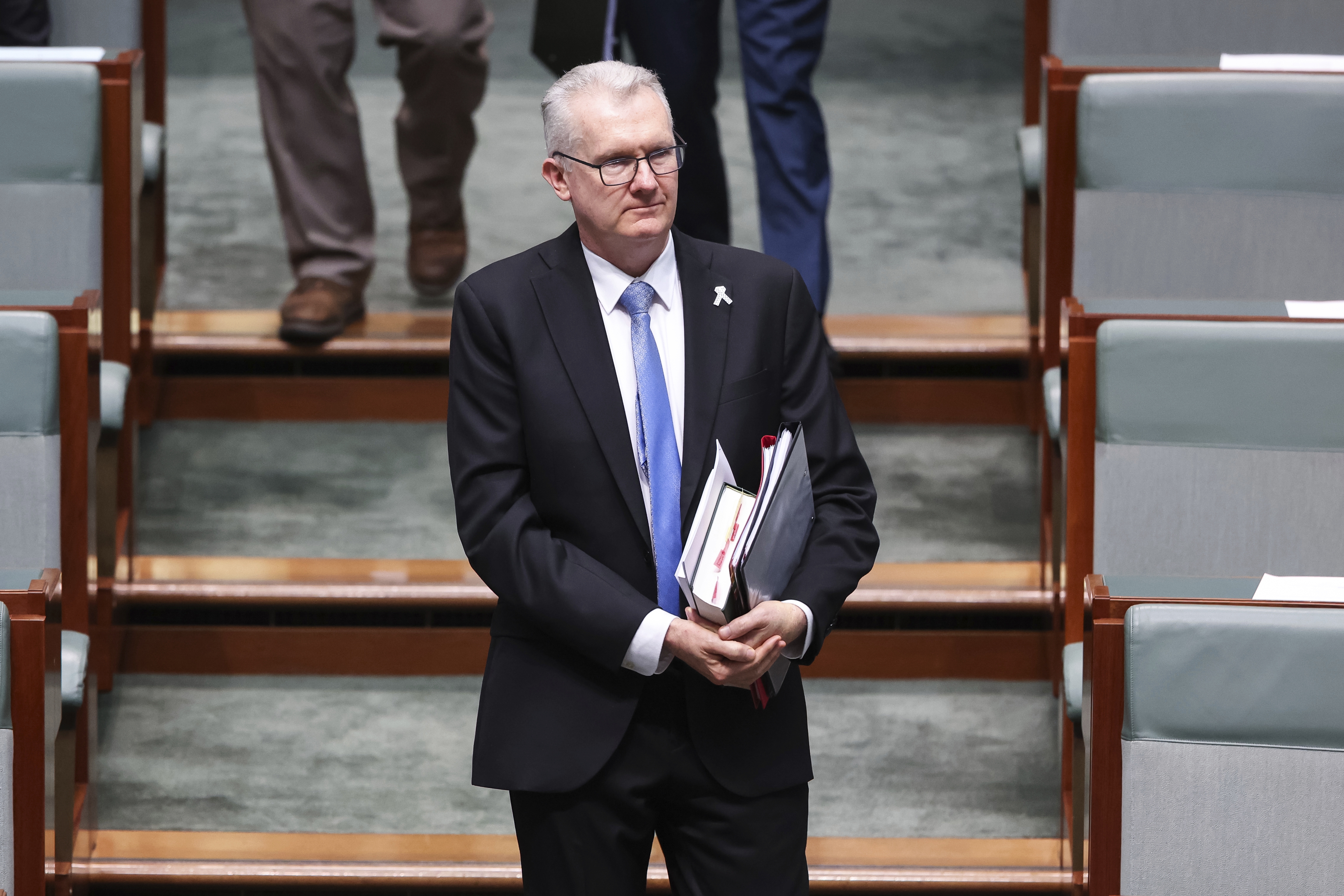 Minister for Home Affairs, Minister for Immigration and Citizenship, Minister for Cyber Security, Minister for the Arts and Leader of the House Tony Burke arrives for Question Time at Parliament House in Canberra on Thursday 28 August 2025. fedpol Photo: Alex Ellinghausen