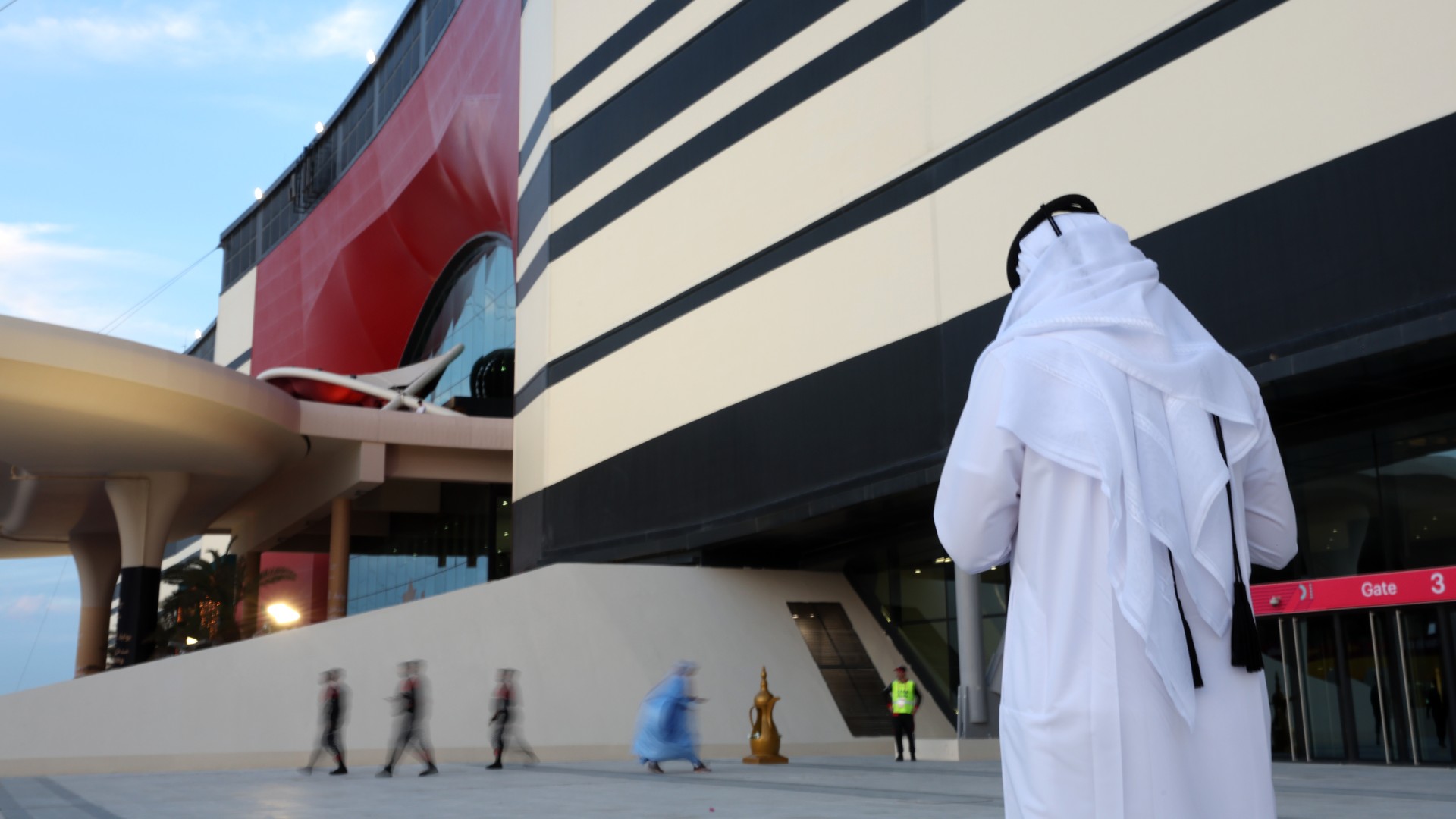 Qatar faux fans, entrées VIP dans les stades alors que les maux de tête logistiques continuent